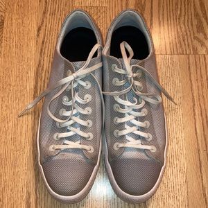 Men’s Converse sneakers